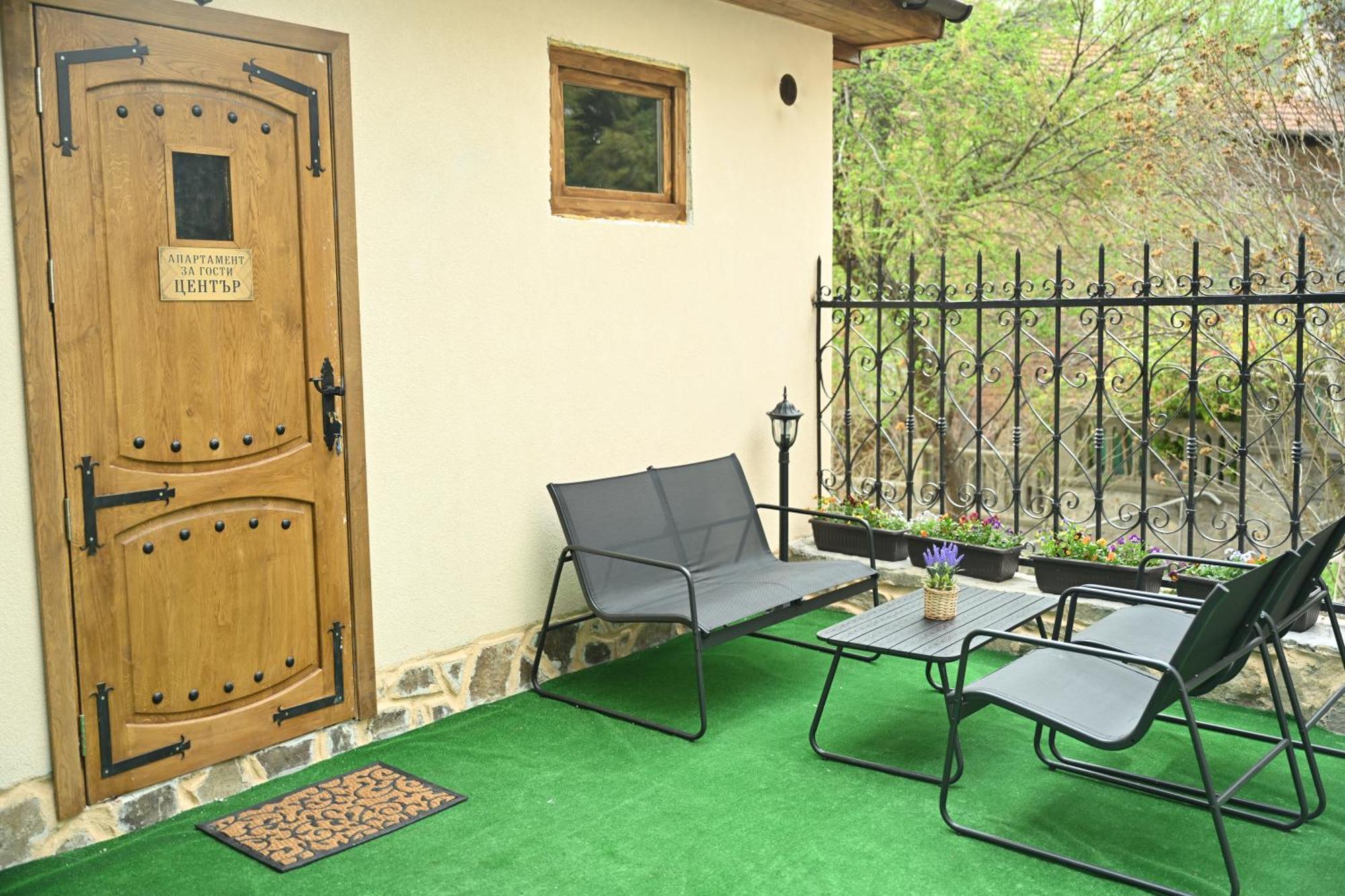 Апартамент Център Veliko Tarnovo Exterior photo